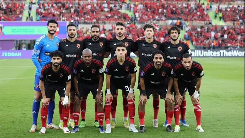 لاعبي الأهلي