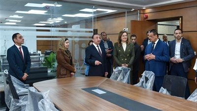 وزيرا التخطيط والتنمية المحلية ومحافظ الإسكندرية يتفقدون مركز الشبكة الوطنية للطوارئ والسلامة 