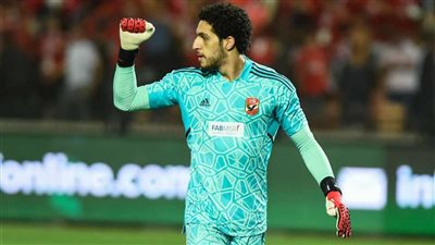 مصطفى شوبير يغيب عن الأهلي فى نصف نهائي كأس الانتركونتيننتال