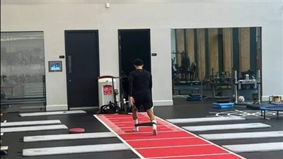 محمد صلاح ينشر صورة له أثناء التأهيل في ليفربول عبر 