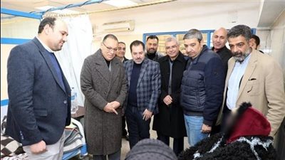 محافظ الشرقية ورئيس جامعة الزقازيق يطمئنان على مصابى غزة بمستشفى الجراحة