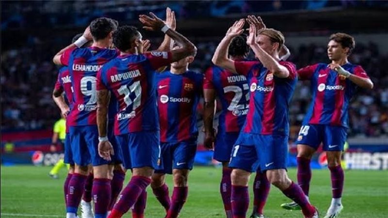 لاعبي برشلونة