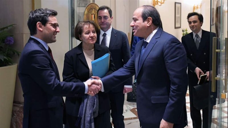 الرئيس السيسي ووزير