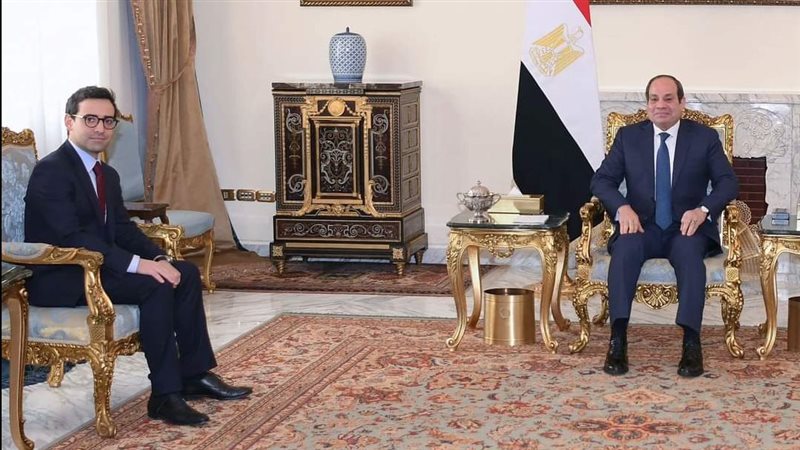 الرئيس السيسي ووزير