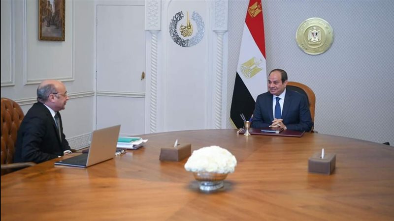 الرئيس السيسي ووزير