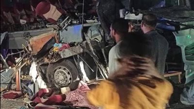 مصرع 15 شخصًا وإصابة 7 آخرين في حادث مرورى بالإسكندرية