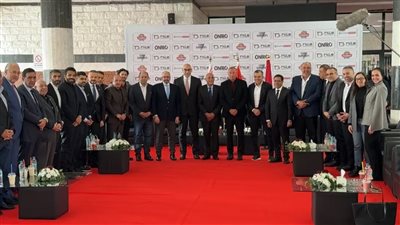 صورة جماعية لمجلسي إدارة الأهلي والزمالك في نهاية الزيارة للقلعة البيضاء