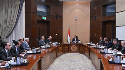 رئيس الوزراء يتابع مشروع تطوير وتوسعة طريق الكورنيش بالإسكندرية