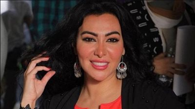 حبس المتهمين بسرقة حقيبة الفنانة ميرهان حسين فى المقطم 4 أيام