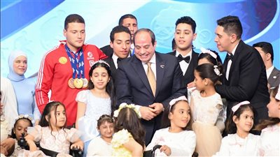 الرئيس السيسي لحسين الجسمى: 