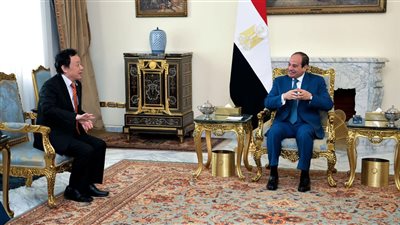 الرئيس السيسي يؤكد سعى مصر لتحقيق طفرة في مساحة الأراضى الزراعية
