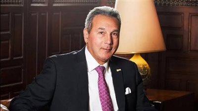 إنفوجراف.. أبرز تصريحات رئيس اتحاد البنوك المصرية مع الإعلامي جابر القرموطي