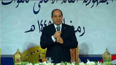 الرئيس السيسي يشهد حفل إفطار القوات المسلحة في ذكرى انتصارات العاشر من رمضان.. فيديو