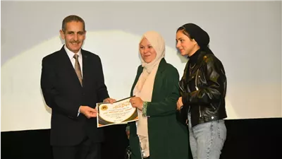 محافظ الغربية يُكرم 13 أم مثالية وسيدات من مراكز ومدن المحافظة