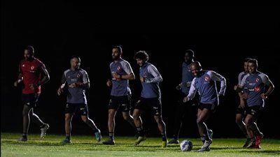 الأهلى يختتم مرانه الأول فى تنزانيا استعدادًا لمباراة سيمبا بدوري أبطال أفريقيا
