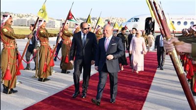 الرئيس السيسي يصل الأردن والملك عبد الله الثاني يستقبله