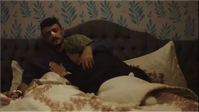 مسلسل حق عرب الحلقة 22.. مشهد مؤثر بين أحمد العوضي ووالدته سلوى عثمان