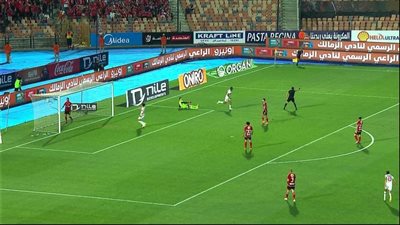 انتهاء الشوط الأول.. الزمالك يتقدم على الأهلي بهدف سيف الجزيري