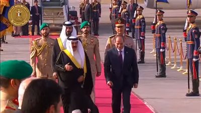 بث مباشر.. مراسم استقبال رسمية لعاهل البحرين في قصر الاتحادية
