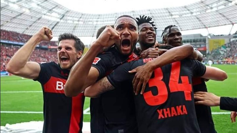 لاعبي باير ليفركوزن