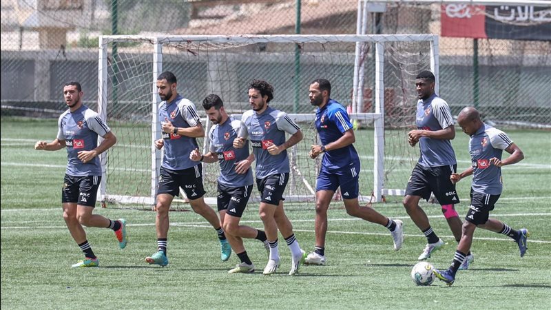 جانب من تدريبات الأهلي