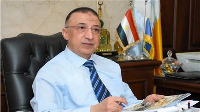محافظ الإسكندرية يتابع آليات تطبيق المواعيد الجديدة لغلق وفتح المحال التجارية