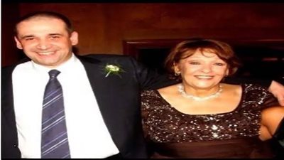 وفاة والدة الفنان كريم عبد العزيز وتشييع الجنازة غدًا