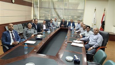 اللجنة النقابية للشركة الشرقية للدخان تجتمع للرد على تساؤلات أعضاء الجمعية العمومية