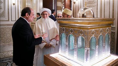 من عهد الفاطميين إلى الرئيس السيسي.. مراحل تطوير مسجد السيدة زينب