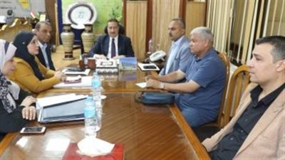 محافظ المنوفية يعقد اجتماعًا لمناقشة مشروعات الخطة الاستثمارية للعام الجديد