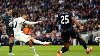 مانشستر سيتي يهزم توتنهام بثنائية ويخطف صدارة ترتيب الدوري الإنجليزي