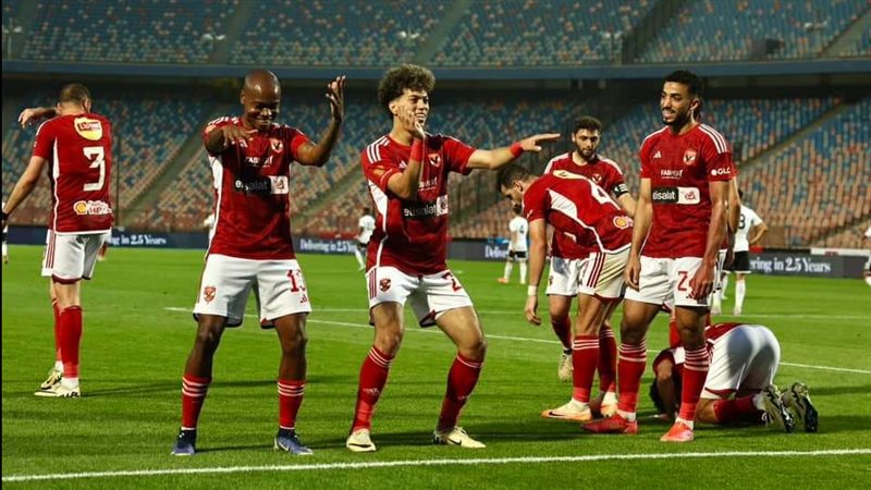 لاعبي الأهلي