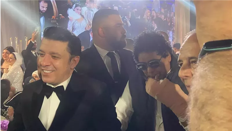 محمد منير ومصطفى