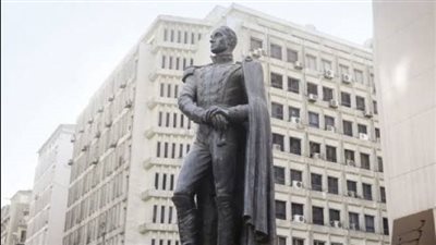 الداخلية تنفى سرقة تمثال سيمون بوليفار بمنطقة وسط البلد