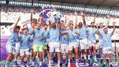 مراسم تتويج مانشستر سيتي بلقب الدوري الإنجليزي الممتاز.. صور