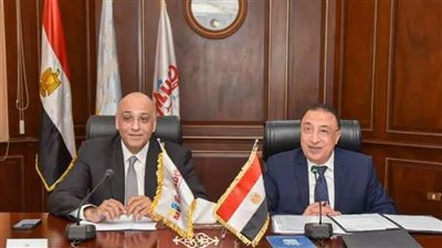 محافظ الإسكندرية يوقع بروتوكولات تعاون مع جهاز تنمية المشروعات المتوسطة والصغيرة