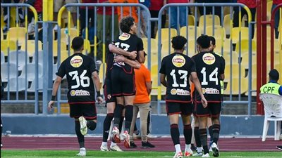 الشحات وطاهر ووسام يقودون هجوم الأهلي أمام طلائع الجيش في الدوري