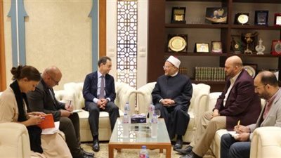 مفتي الجمهورية يستقبل سفير فرنسا بالقاهرة لبحث تعزيز التعاون