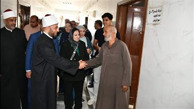 وزير الأوقاف يتفقد مستشفى الدعاة بمصر الجديدة ويطمئن على الخدمات الصحية.. صور