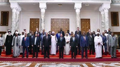 الرئيس السيسي يستقبل وفدًا من المشاركين بمؤتمر القوى السياسية والمدنية السودانية