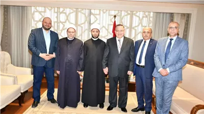 وزير الأوقاف يستقبل المفتي ونقيب الأشراف للتهنئة بثقة القيادة السياسية