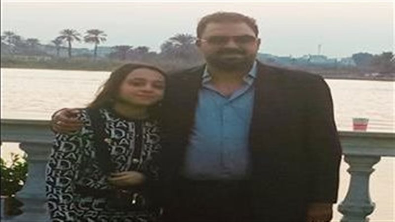 الطالبة ملك ووالدها