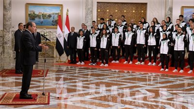 الرئيس السيسي يهنئ الحاصلين على ميداليات ذهبية ببطولة الألعاب الأفريقية.. فيديو