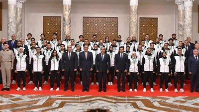 الرئيس السيسي للحاصلين على ميداليات ذهبية ببطولة الألعاب الأفريقية: فرحتوا الناس