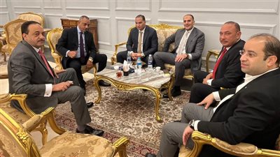 بدء توافد النواب لحضور جلسة التصويت على برنامج الحكومة 