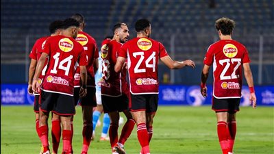 الأهلي يفوز على بيراميدز ويقترب من حسم لقب الدوري