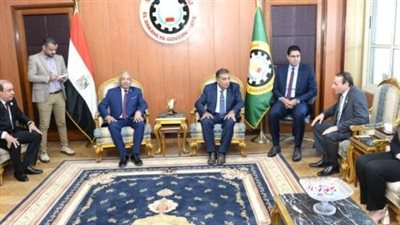 محافظ الدقهلية يستقبل رئيس لجنة الدفاع والأمن القومى بمجلس النواب