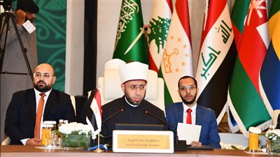 وزير الأوقاف: الشرع الحنيف جاء ليعلم الإنسان أن يبجل شأن الوطن.. صور