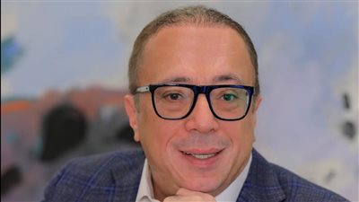 أشرف رضا رئيسًا للجنة تحكيم الفنون التشكيلية بالملتقى الدولى الثامن لفنون ذوى القدرات الخاصة