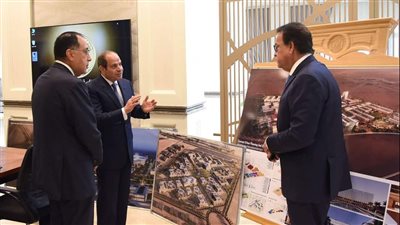 توجيهات رئاسية بإنهاء تطوير 30 مستشفى و500 مركز طبي بالمرحلة الثانية للتأمين الصحي الشامل